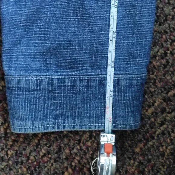 Denim jacket - Picture 8 of 10